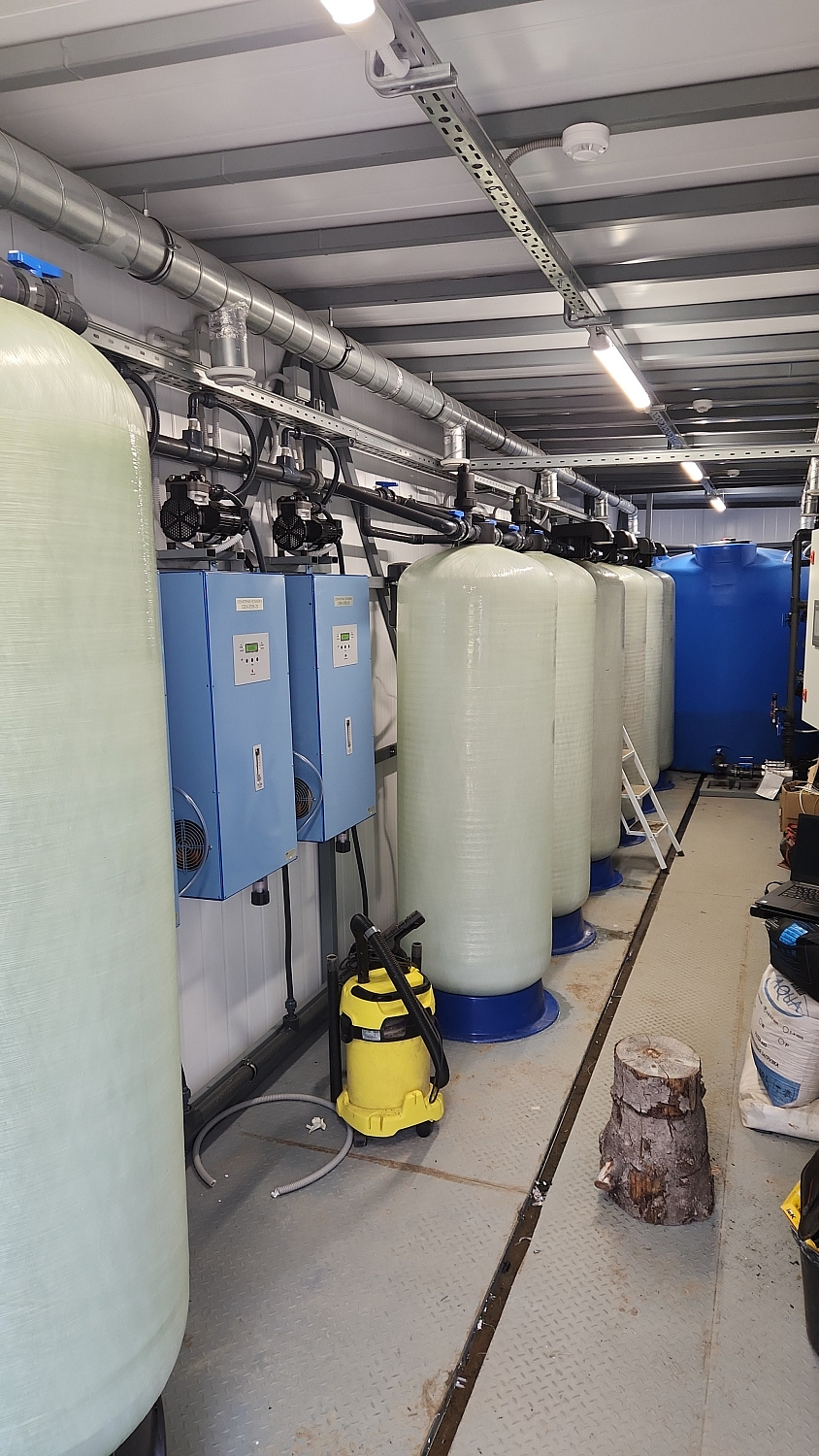 Строительство станции очистки воды. Великолукский район, п. Дорожный